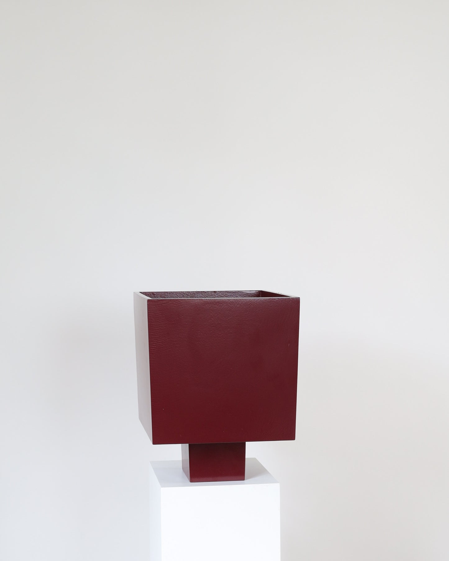 IXIA Vase - Large burgundy