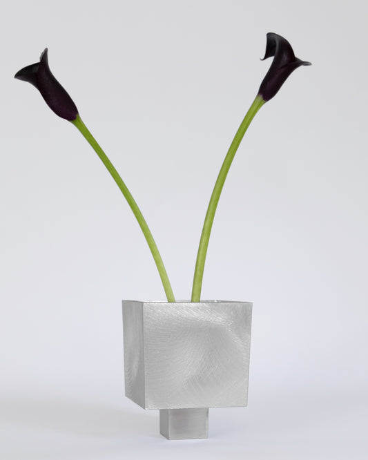 Small IXIA Vase - pre order