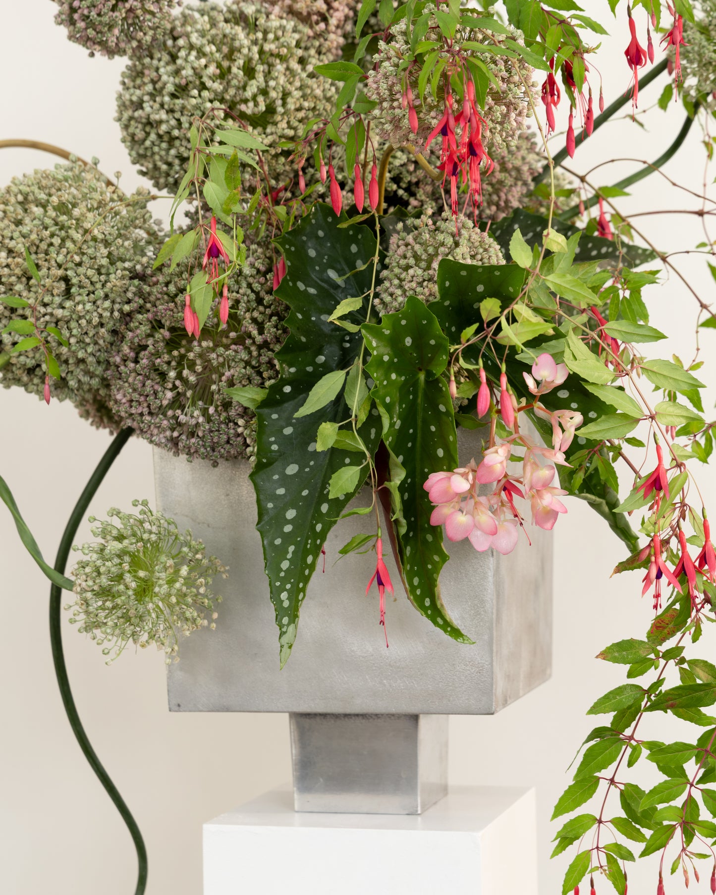 Large IXIA vase - pre order